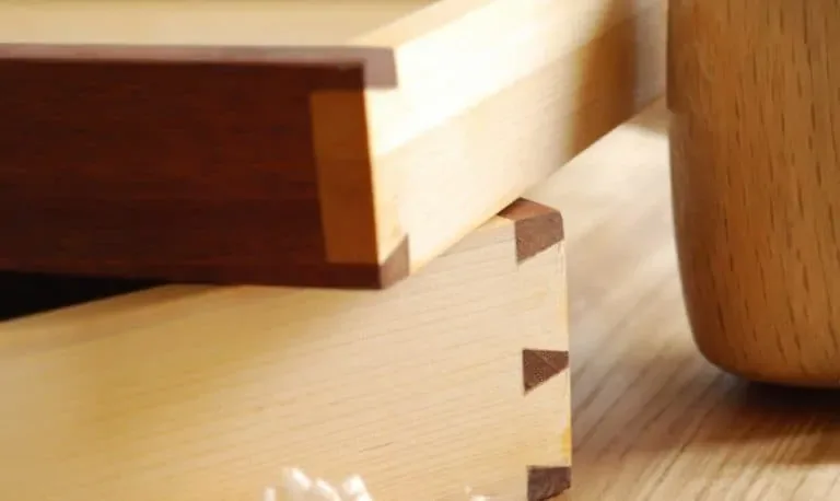 What is Dovetail Construction