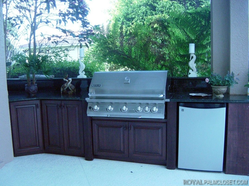 Custom-Cabinets-for-Outdoor-Spaces-2-1024x767