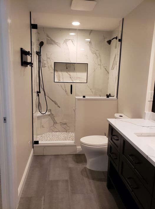 Guest Bath with Espresso Vanity