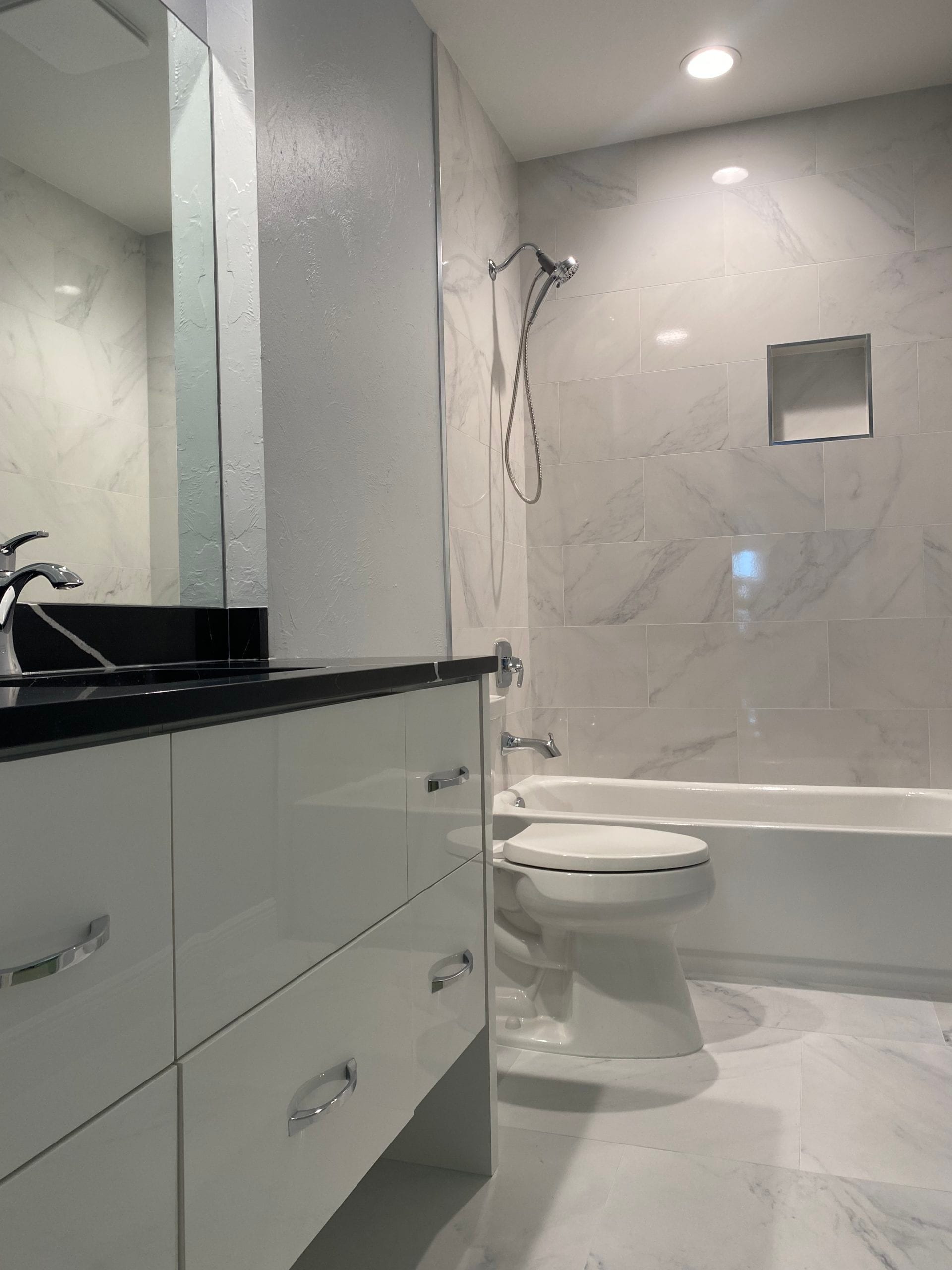 Morgan Guest Bath Pic 3